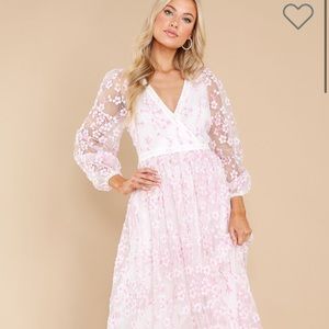 Gorgeous maxi pink floral dress!